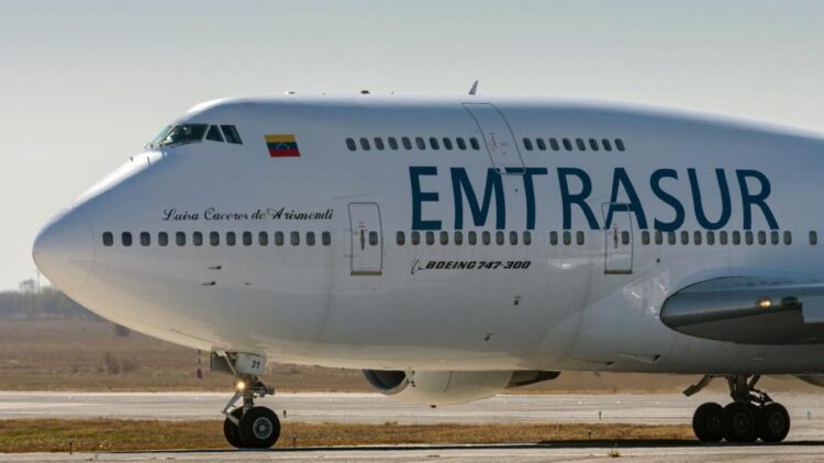 Tras el pedido de Estados Unidos, la Justicia argentina incautó el avión venezolano