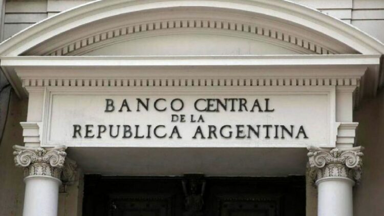 El Banco Central subió la tasa de interés para plazos fijos