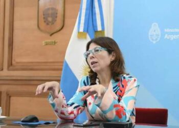 En medio de la tensión económica, Batakis, Fernández y Pesce se reúnen en la Casa Rosada