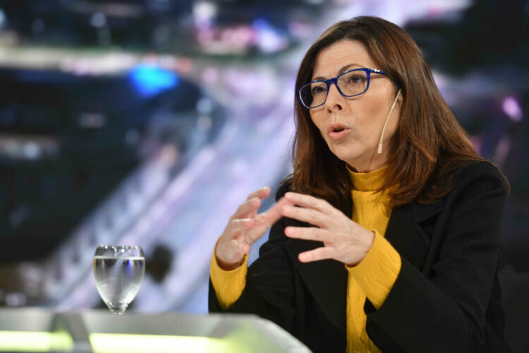 Batakis habría admitido que "la falta de dólares es desesperante"