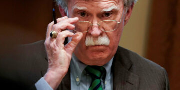 Bolton reconoció que organizó golpes de Estado
