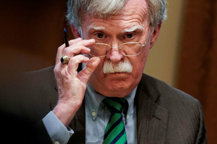 Bolton reconoció que organizó golpes de Estado