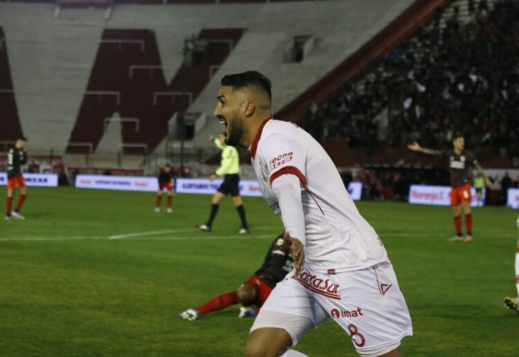 River cayó ante Huracán en Parque Patricios