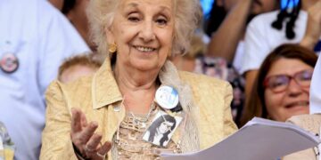 Carlotto intercedió entre Fernández y Kirchner para que retomen el diálogo