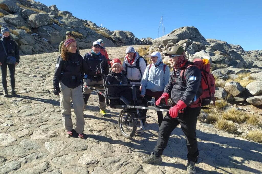 Subió al Champaquí gracias a los servicios del turismo accesible