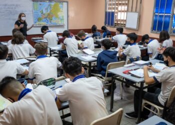 En 681 escuelas se ampliará la jornada a partir de agosto