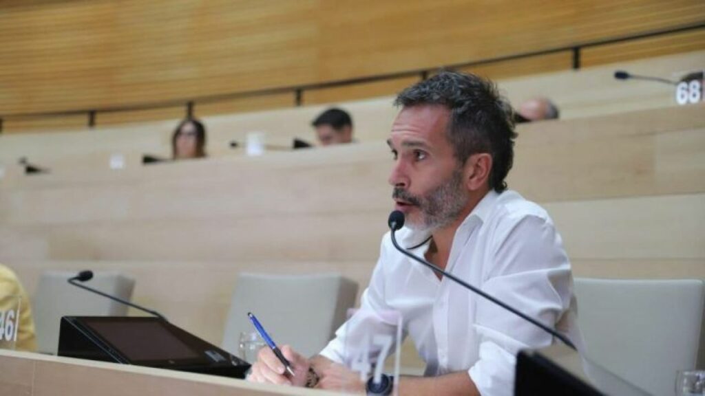 Cossar denunció el “desvío de fondos” para la campaña