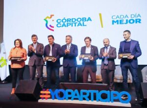Desde la descentralización, Llaryora reivindicó su gestión