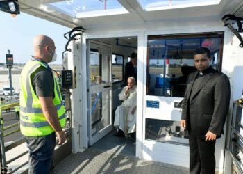 Francisco ya está en Canadá para iniciar su “peregrinación penitencial”