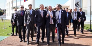 Los cancilleres del Mercosur se enfrentan por el TLC con China