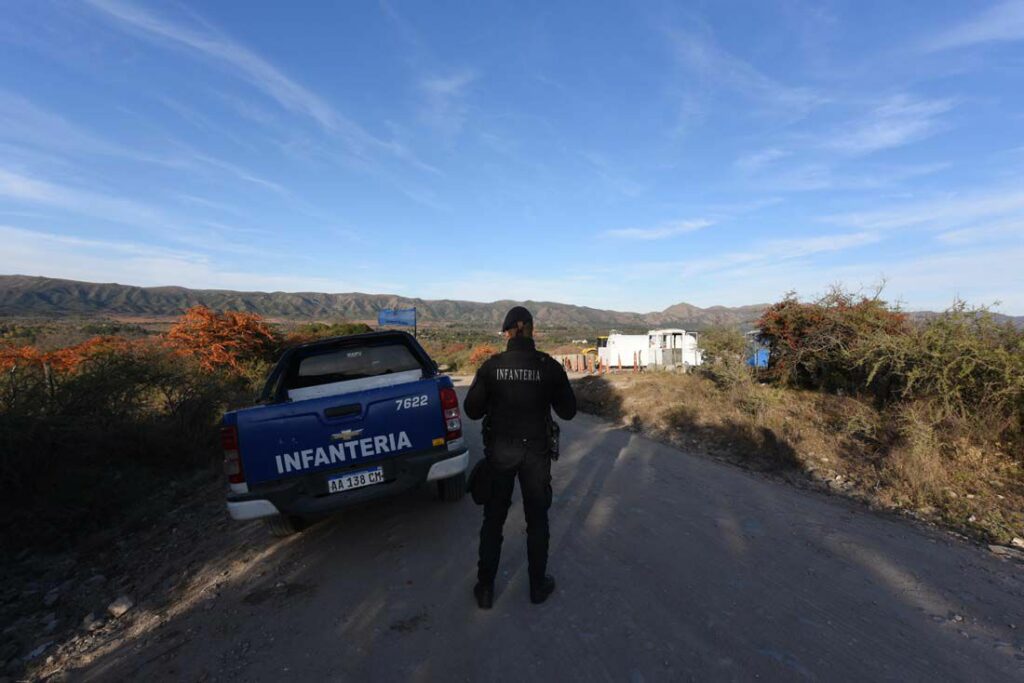 Denunció que cuatro policías lo golpearon salvajemente