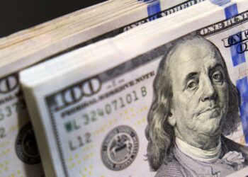 La jornada financiera estuvo marcada por la volatilidad del dólar