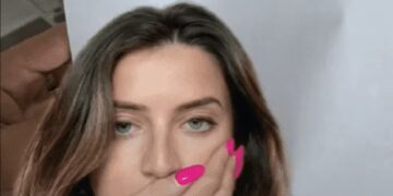 Bloqueó a su ex en las redes sociales, pero él se las ingenió para continuar acosarla ¡desde la impresora!