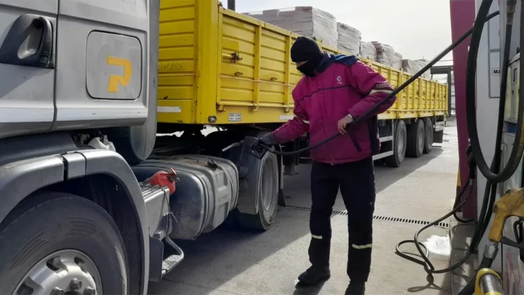 Empresarios del transporte informaron una situación de "alivio" en abastecimiento de gasoil