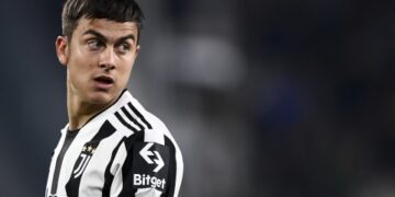 Tras los inesperados llamados de Totti y Mourinho, Dybala jugará en otro gigante italiano hasta 2025