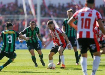 Instituto venció a San Martín de San Juan en Alta Córdoba