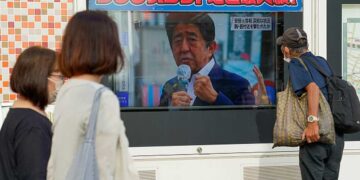 Japón elige representantes en la Cámara Alta, tras el asesinato del primer ministro