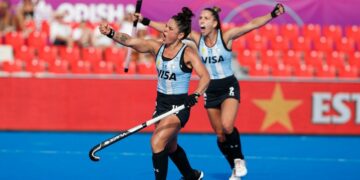Las Leonas golearon a España