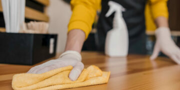 Seguirá vigente el programa que paga el 50% del salario del personal doméstico