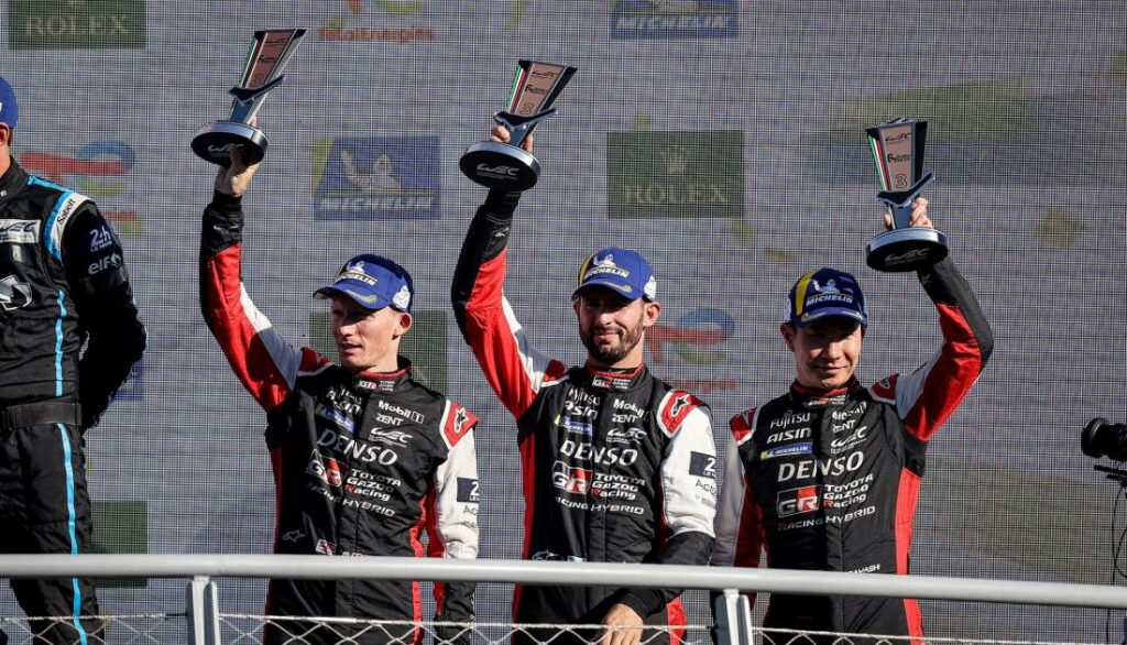 De Pechito en el podio