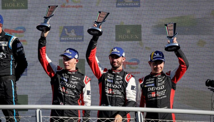 De Pechito en el podio