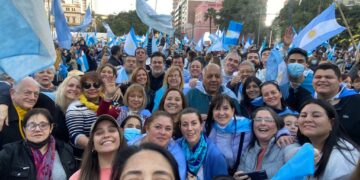 Se movilizaron al Olmos en contra del gobierno nacional