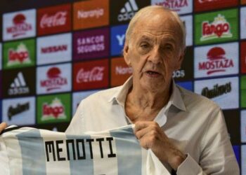 «Riquelme tendrá que aprender a ser dirigente»