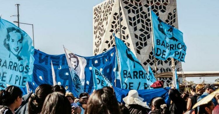 Organizaciones se movilizan en el Centro en reclamo por mejoras económicas y contra el ajuste