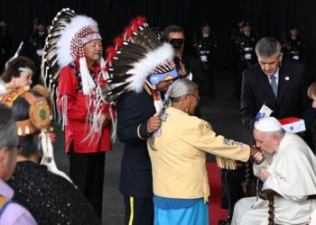Canadá: comenzó la visita de Francisco por el «perdón»