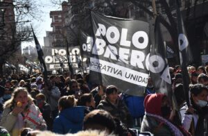 Masiva movilización céntrica contra el "ajuste económico"