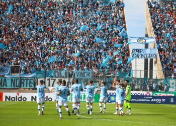 Piensa en Estudiantes