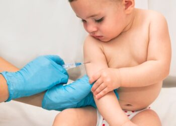 Este viernes llegan las primeras vacunas para niños desde los seis meses