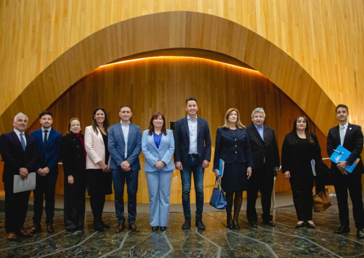 Calvo recibió a los funcionarios de la Mesa Ejecutiva de la Región Centro.