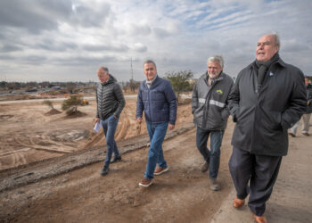 Schiaretti presenció la readecuación del distribuidor Juan B. Justo