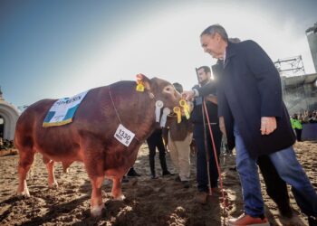 Schiaretti ratificó su sociedad con la Mesa de Enlace y pidió salir de la grieta