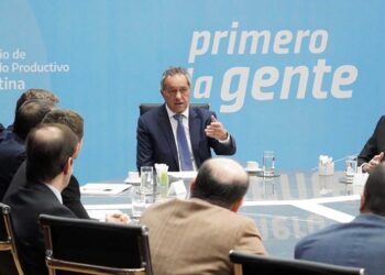 Scioli encabeza reuniones en busca de estabilizar los precios