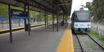 Destacan la decisión de recuperar los trenes