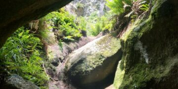 Así es la Cueva de Salamanca, un atractivo único en el medio de Los Gigantes