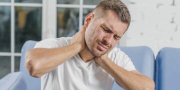 ¿Cómo se alivia la tortícolis?