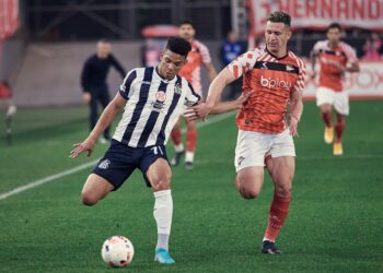 Talleres cayó en el último minuto ante Estudiantes