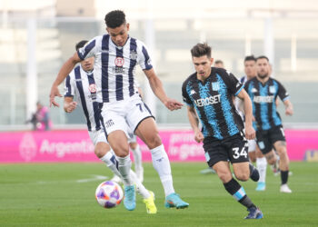 Talleres sigue sin ganar: empató en el Kempes ante Racing