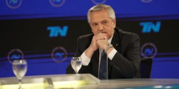 Alberto Fernández, el indulto a CFK y su desafortunada comparación entre el fiscal Luciani y Nisman