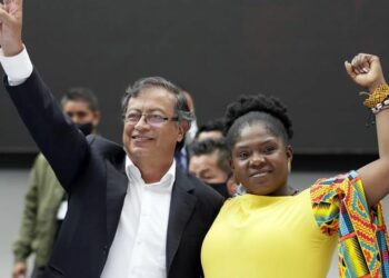 Gustavo Petro juró como presidente de Colombia