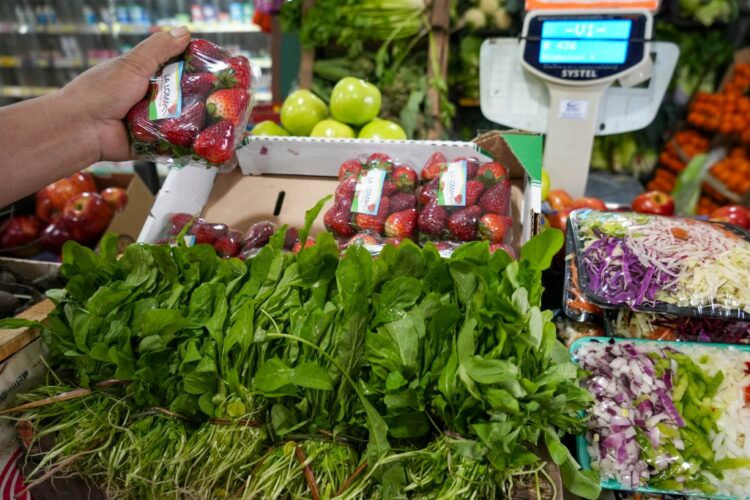 En julio, aumentó la brecha de precios entre la góndola y lo que recibió el productor