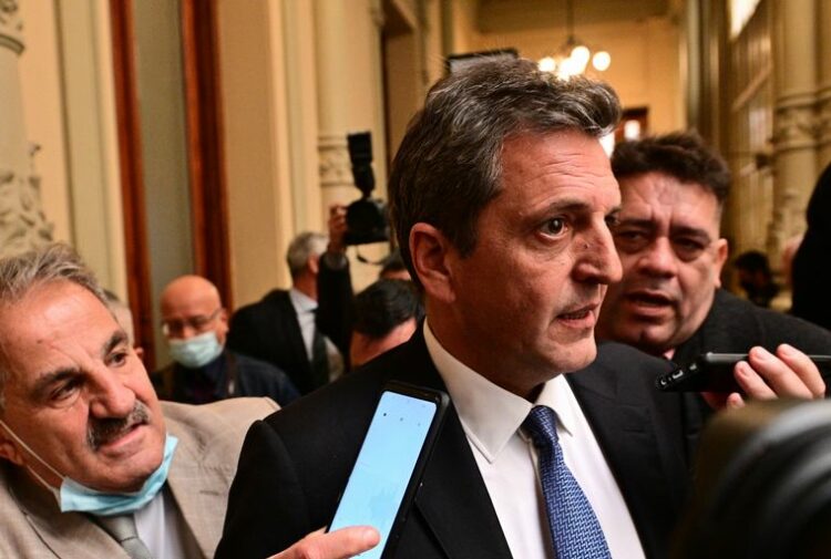 Massa: "Necesitamos que, en algunos temas, tengamos la capacidad y el coraje de construir consensos"