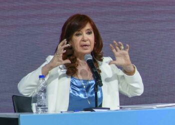 El fiscal Luciani pidió 12 años de prisión e inhabilitación de por vida para ejercer cargos públicos contra CFK