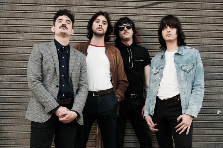La banda pampeana Las Sombras llega a Casa Babylon