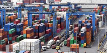 Comenzó el intercambio de información con EE.UU. para detectar maniobras de sobrefacturación