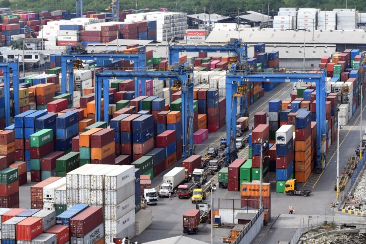 Gye 11 07 19 .- Fotos para especial de puertos por mes de Guayaquil ,esto en el puerto de TPG en la Isla Trinitaria .......................Jorge Peñafiel.