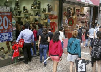 Las ventas minoristas pymes bajaron un 3,5% anual en julio